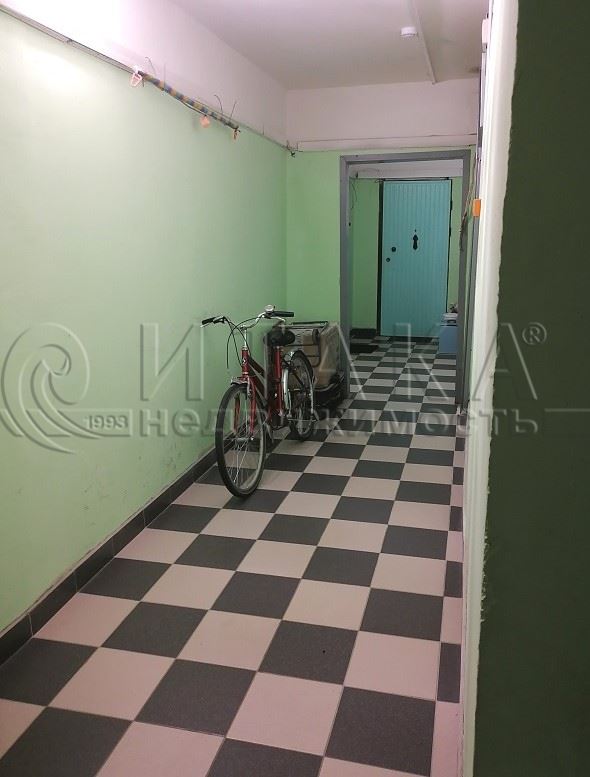 Продажа комнаты Ударников,  д. 52,  к. 2