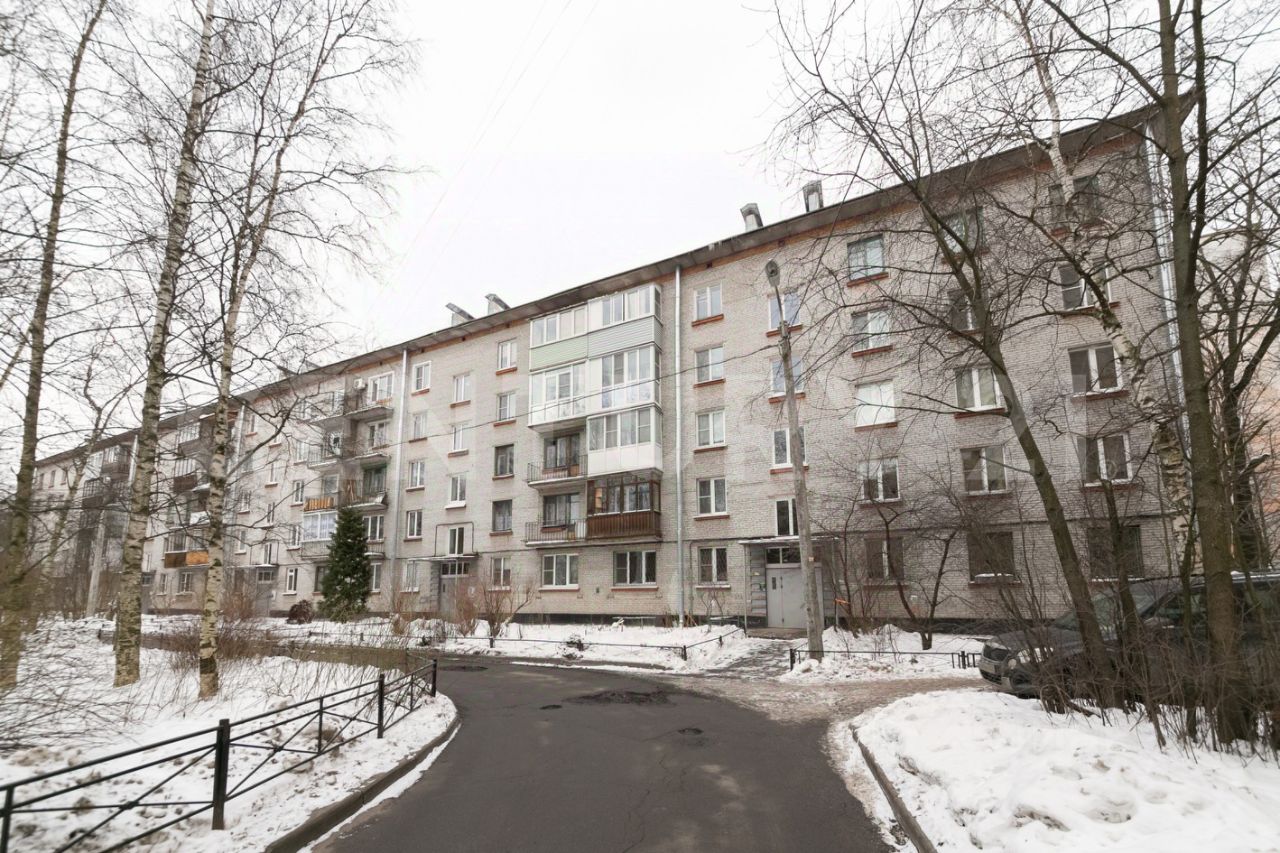 Продажа 1-комн квартиры на вторичном рынке Народного ополчения пр-кт,  д. 129