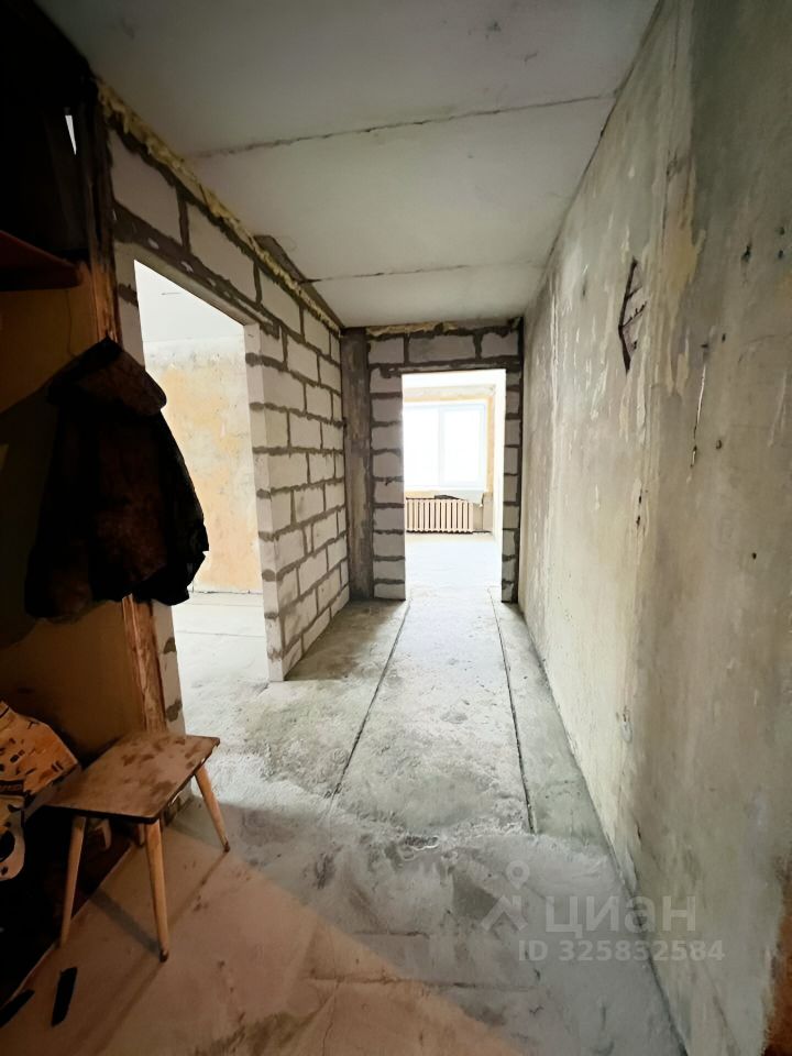 Продажа 2-комн квартиры на вторичном рынке проспект Космонавтов, 26