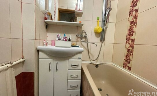 Продажа 3-комн квартиры на вторичном рынке улица Васи Алексеева