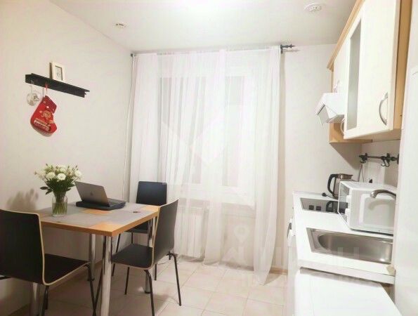 Продажа 3-комн квартиры на вторичном рынке переулок Докучаев, 2с3