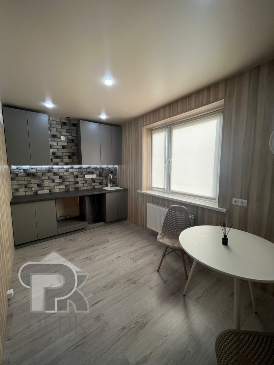 Продажа студии Звенигород, 3-й микрорайон, 18