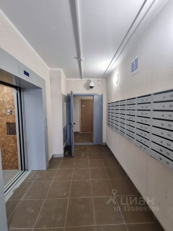 Продажа 2-комн квартиры на вторичном рынке д. Янино-2, улица Рябиновая, 8к4