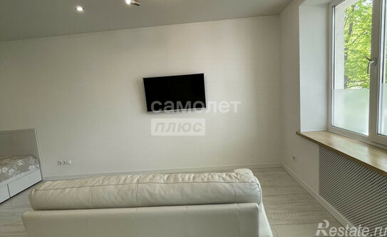 Продажа 1-комн квартиры на вторичном рынке ул Болотниковская,  д. 9