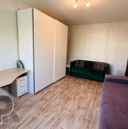 Продажа 2-комн квартиры на вторичном рынке Авиамоторная улица,  д. 22/12