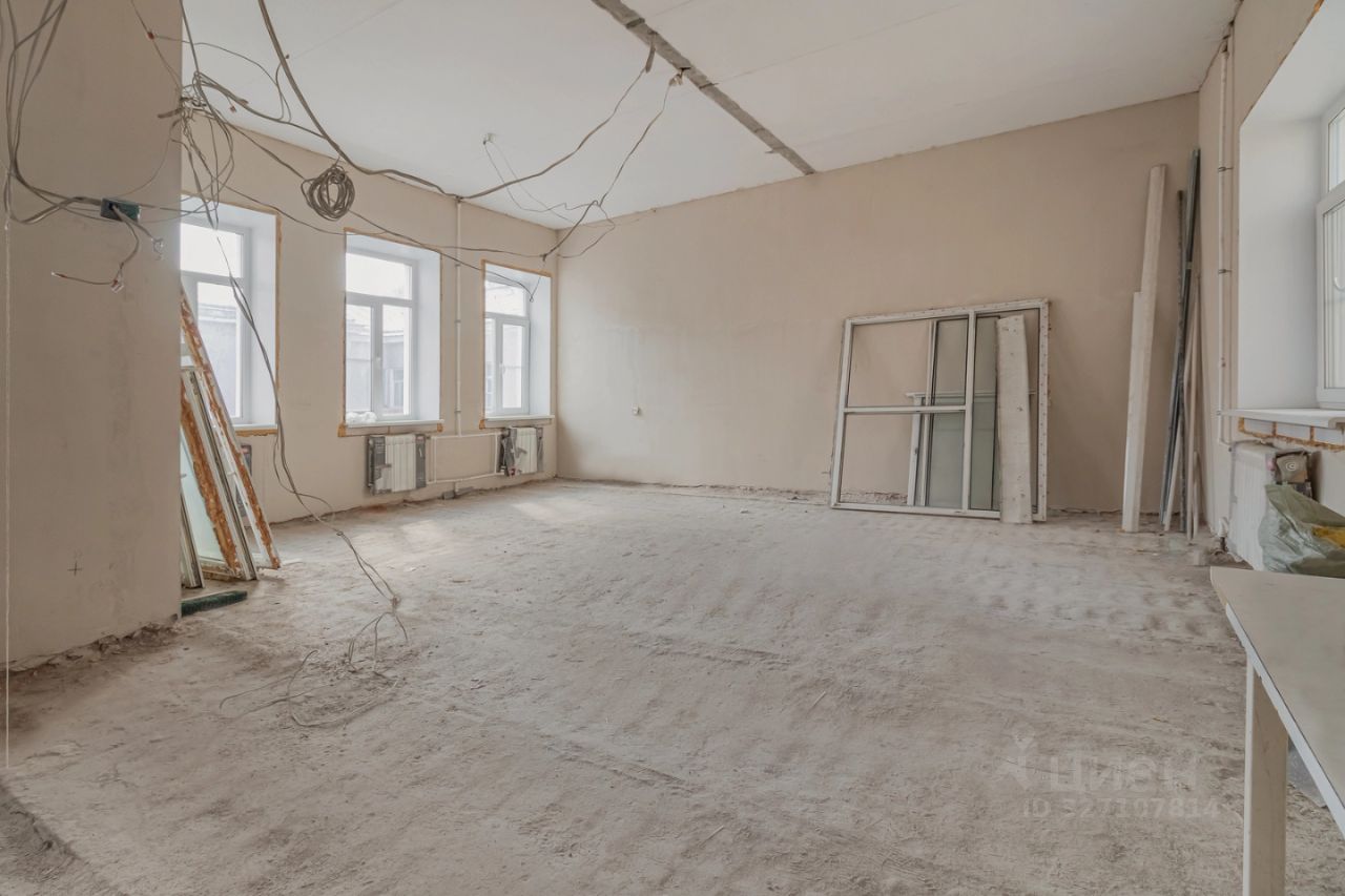 Продажа 2-комн квартиры на вторичном рынке улица Маяковского,  д. 18