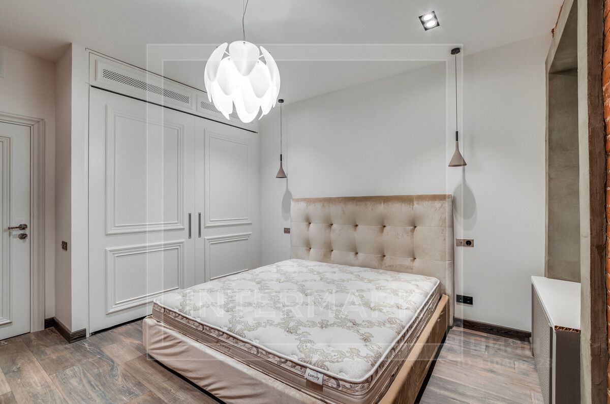 Продажа 4-комн квартиры на вторичном рынке Варсонофьевский переулок, 8С3