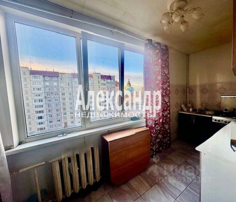 Продажа 4-комн квартиры на вторичном рынке Выборг, улица Большая Каменная, 3