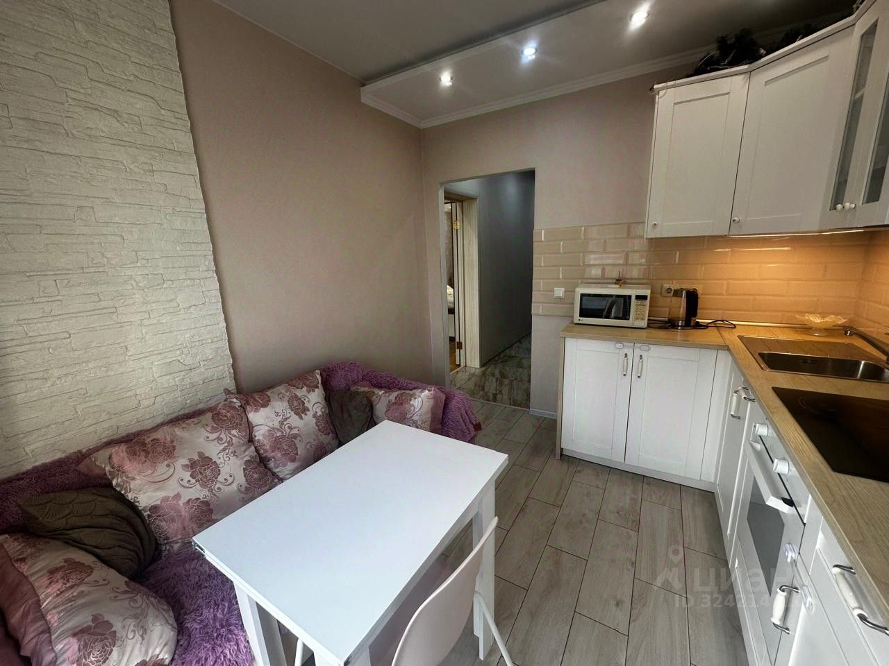 Аренда 1-комн квартиры на вторичном рынке Зенино ЖК Самолет мкр, Люберцы, улица Вертолетная,  д. 10