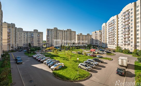 Продажа 1-комн квартиры на вторичном рынке улица Маршала Захарова,  д. 16 к2