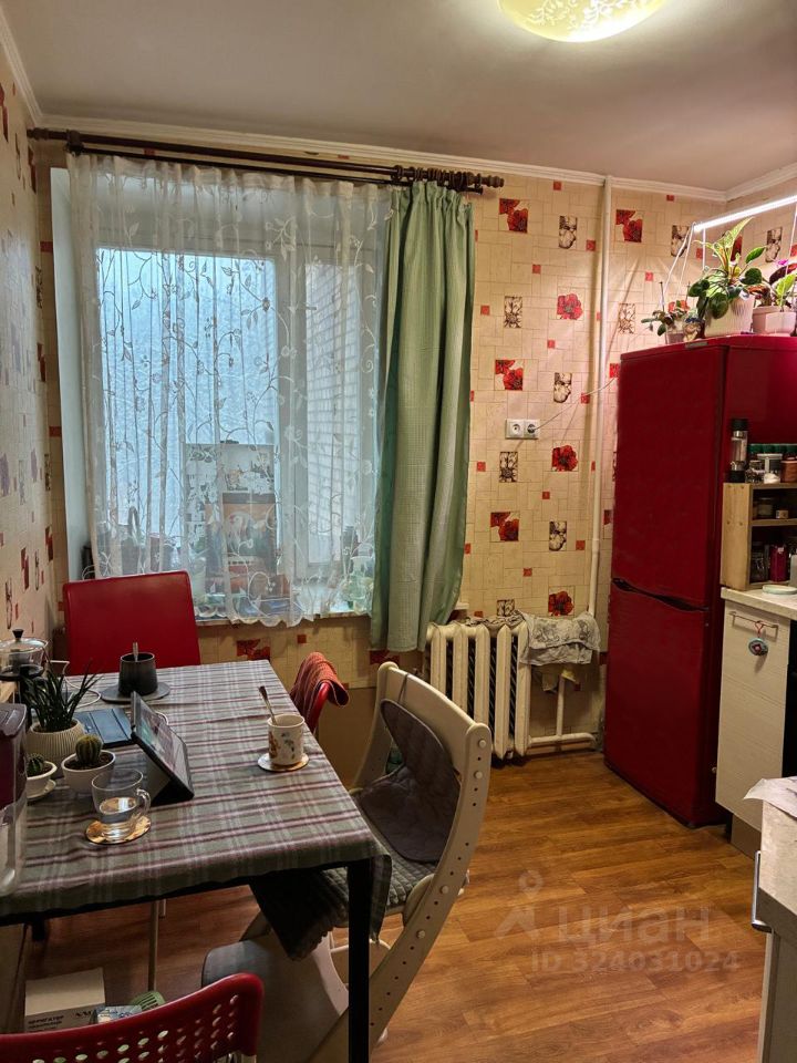 Продажа 2-комн квартиры на вторичном рынке Нахимовский проспект, 22