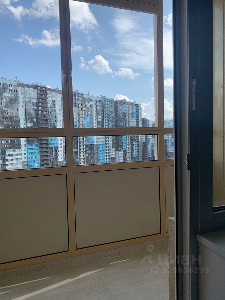 Аренда студии Комендантский проспект, 66к3