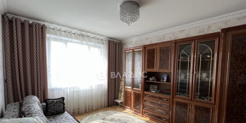 4-комн квартира улица Грекова,  д. 5