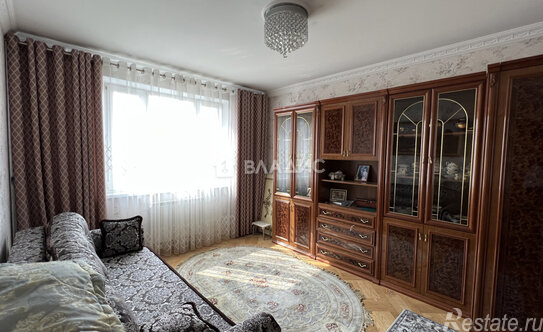 Продажа 4-комн квартиры на вторичном рынке улица Грекова,  д. 5