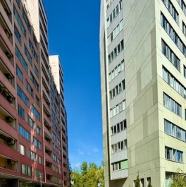 Продажа 2-комн квартиры на вторичном рынке Симферопольский проезд,  д. 18