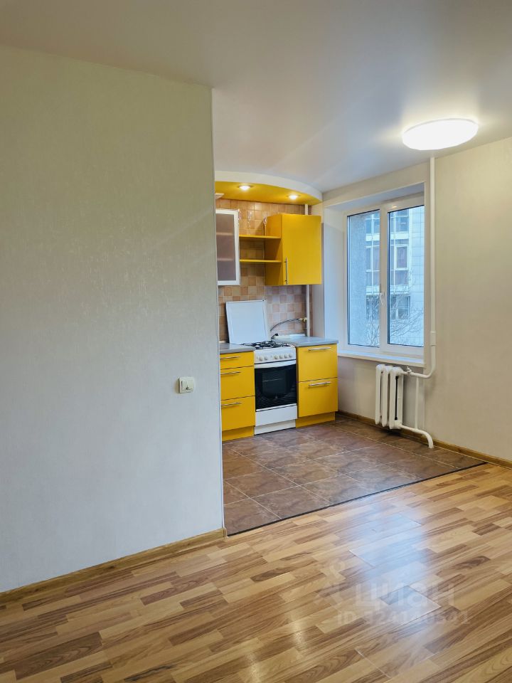 Продажа 1-комн квартиры на вторичном рынке улица Алабяна, 17К2