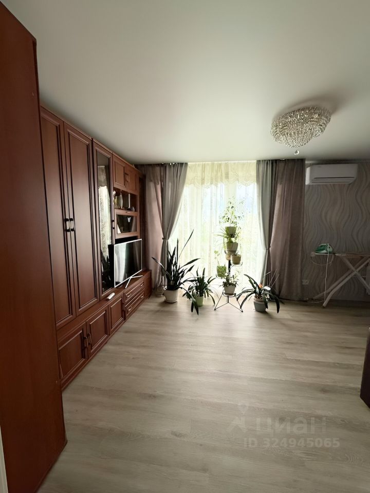 Продажа 3-комн квартиры на вторичном рынке проезд Шокальского, 65К2
