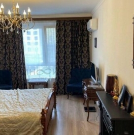 Продажа 3-комн квартиры на вторичном рынке улица Александры Монаховой,  д. 98 к1