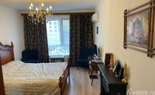 Продажа 3-комн квартиры на вторичном рынке улица Александры Монаховой,  д. 98 к1