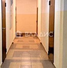 Продажа 1-комн квартиры на вторичном рынке КП Радоград, Полевая улица,  д. 4