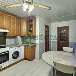 Продажа 2-комн квартиры на вторичном рынке Просвещения пр-кт,  д. 76 к1