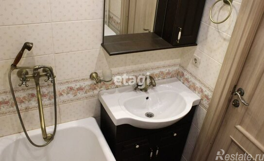 Продажа 2-комн квартиры на вторичном рынке ул Купчинская,  д. 24