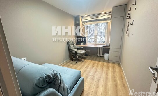 Продажа 2-комн квартиры на вторичном рынке Живописная улица,  д. 13 к2