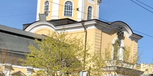 4-комн квартира улица Белинского, 8