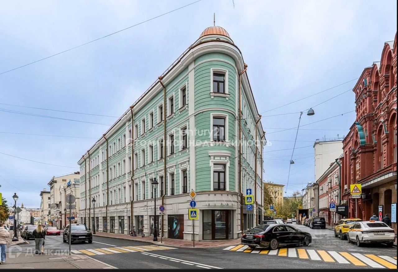 Продажа 2-комн квартиры на вторичном рынке Большая Никитская улица, 17С1