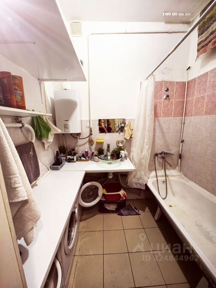 Продажа комнаты Гатчинская улица, 6