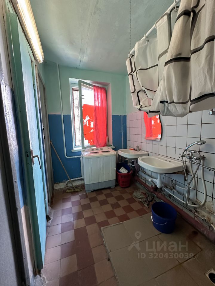 Продажа комнаты Колпино, улица Металлургов, 4