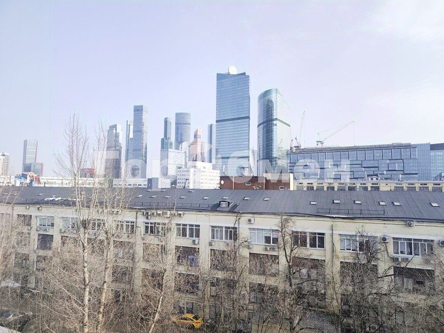 Продажа 4-комн квартиры на вторичном рынке Кутузовский проезд, 4К1
