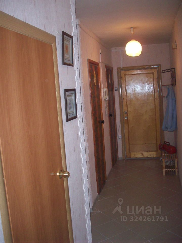 Продажа 1-комн квартиры на вторичном рынке пос. Стрельна, Кропоткинская улица, 6