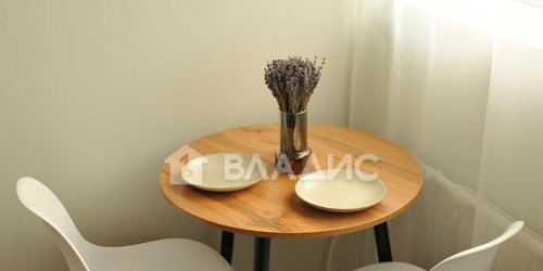 1-комн квартира Есенина ул,  д. 8,  к. 1