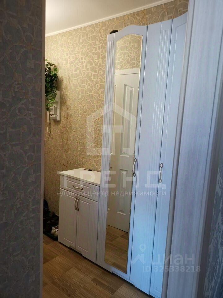 Продажа 3-комн квартиры на вторичном рынке улица Карпинского, 26