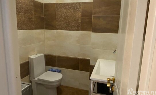 Продажа 5-комн квартиры на вторичном рынке Утиная 1-я ул,  д. 19