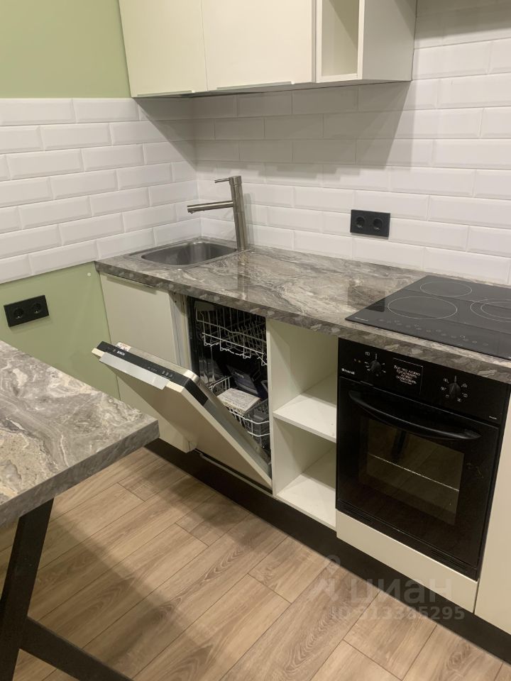 Аренда 2-комн квартиры на вторичном рынке Большой Волоколамский проезд, 23