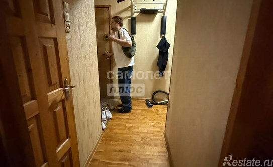 Продажа 2-комн квартиры на вторичном рынке ул Днепропетровская,  д. 3,  к. 4