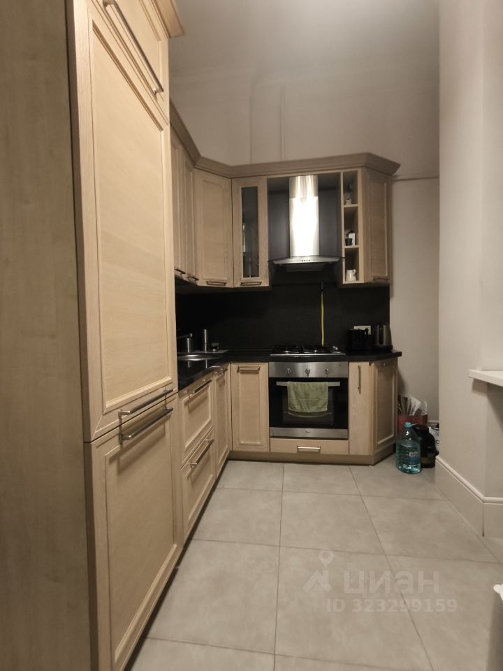 Продажа 2-комн квартиры на вторичном рынке улица Бурденко, 8/1