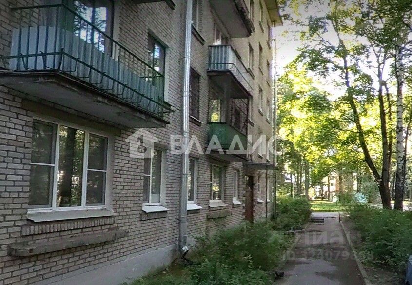 Продажа 2-комн квартиры на вторичном рынке Гданьская улица, 21