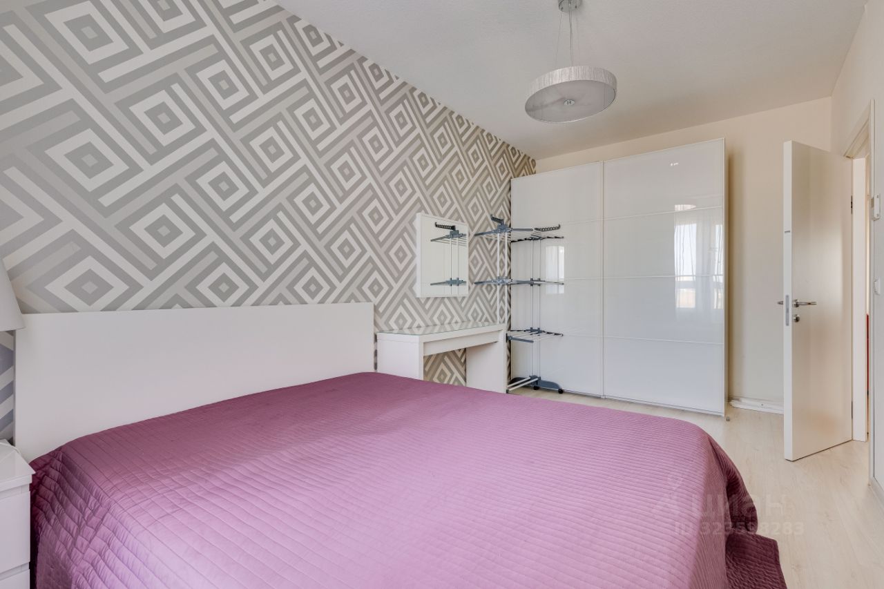 Аренда 2-комн квартиры на вторичном рынке набережная Обводного Канала, 108