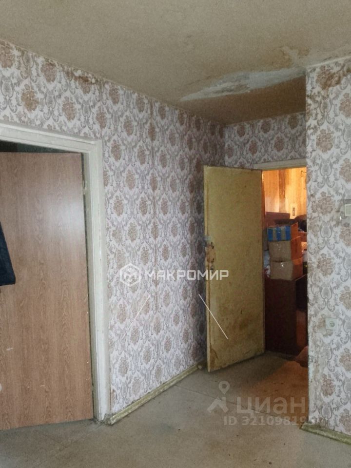 Продажа 3-комн квартиры на вторичном рынке Дедовск г., улица Керамическая, 26