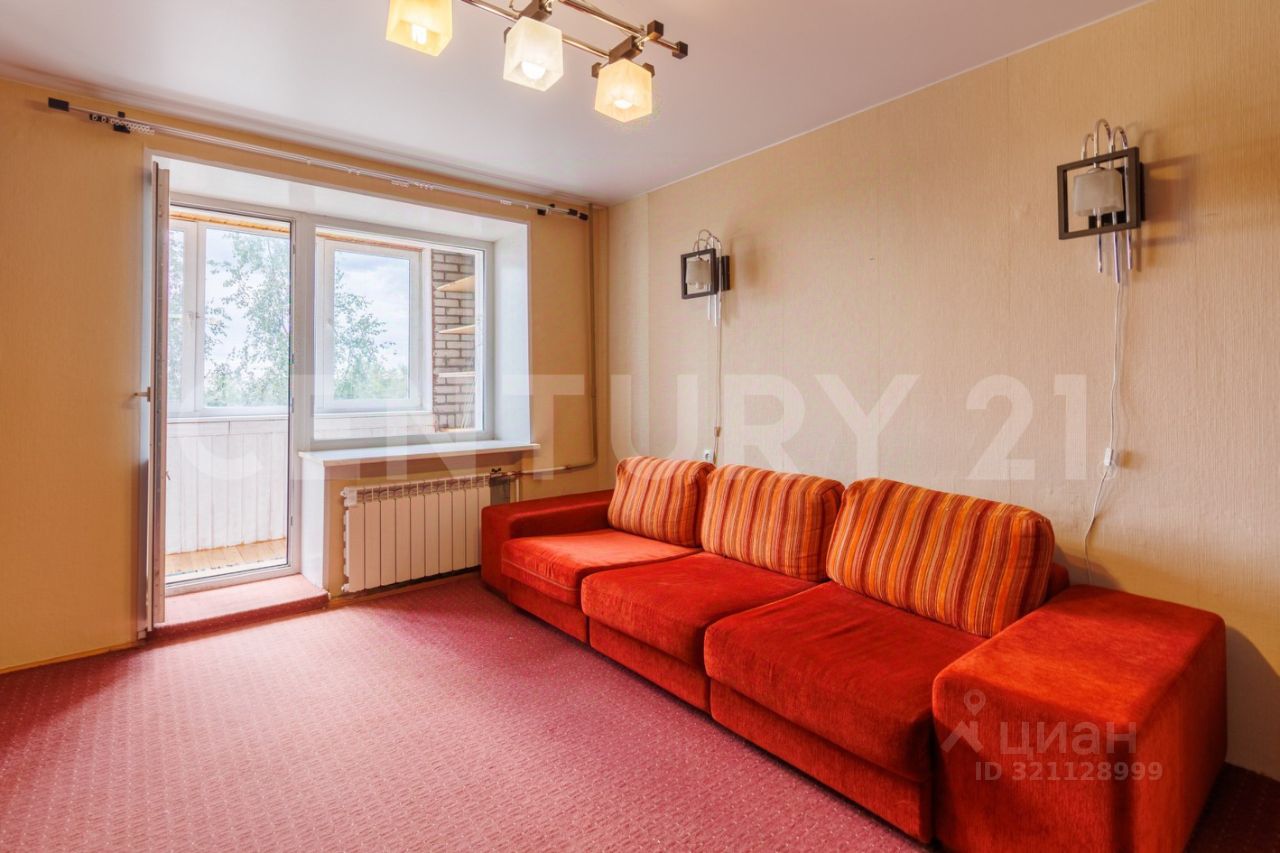 Продажа 3-комн квартиры на вторичном рынке Взлетная улица, 13