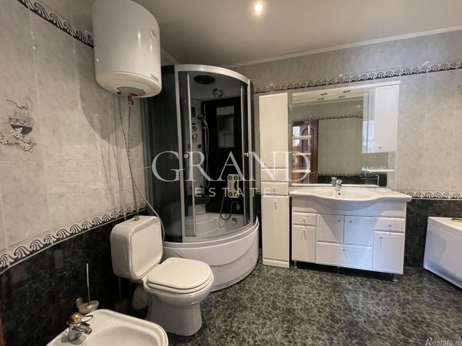 Продажа 5-комн квартиры на вторичном рынке Обыденский 1-й пер,  д. 9/12