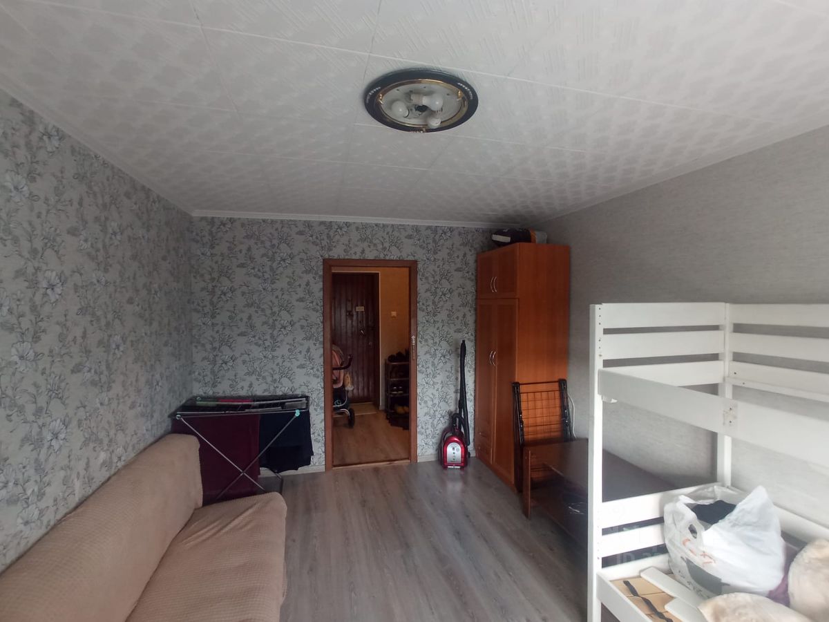 Продажа 3-комн квартиры на вторичном рынке улица Руставели, 37