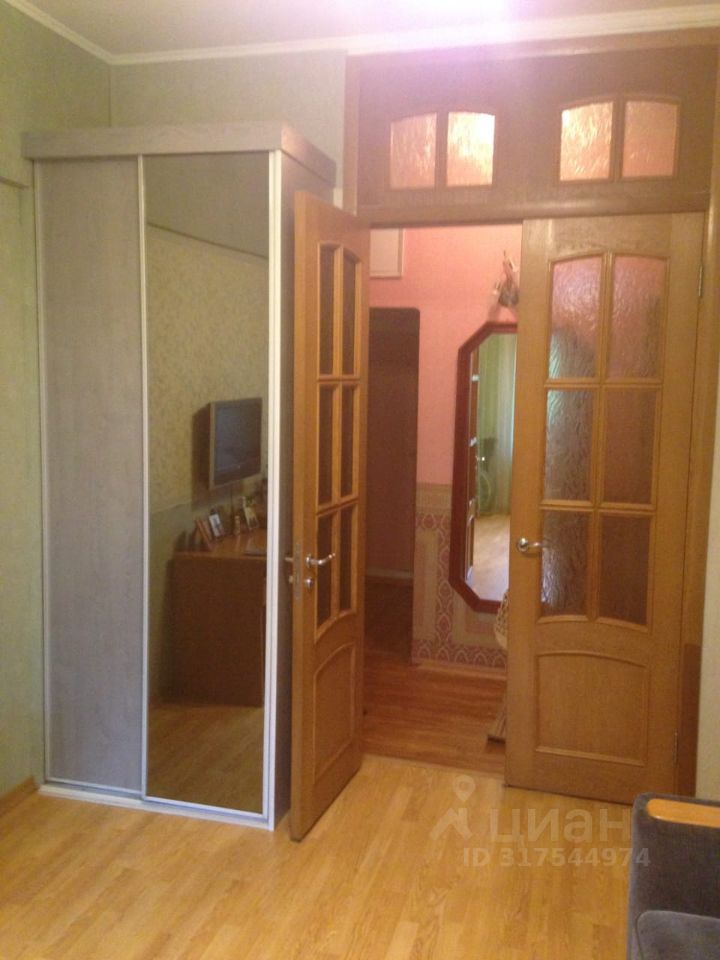 Продажа 2-комн квартиры на вторичном рынке улица 10-я Соколиной Горы,  д. 12