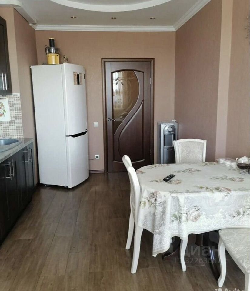 Продажа 2-комн квартиры на вторичном рынке Реутов, улица Октября, 38