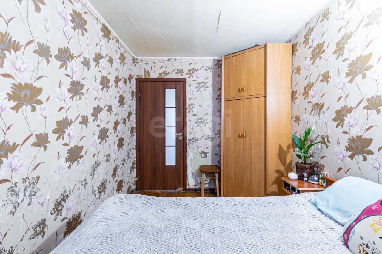 Продажа 3-комн квартиры на вторичном рынке Среднеохтинский проспект, 1К1