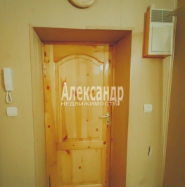 Продажа 3-комн квартиры на вторичном рынке Ломаная ул. ,  д. 3б