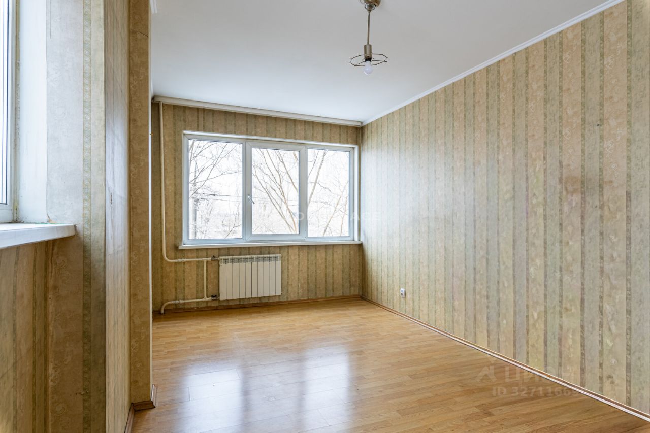 Продажа 3-комн квартиры на вторичном рынке улица Морской Пехоты, 8К2